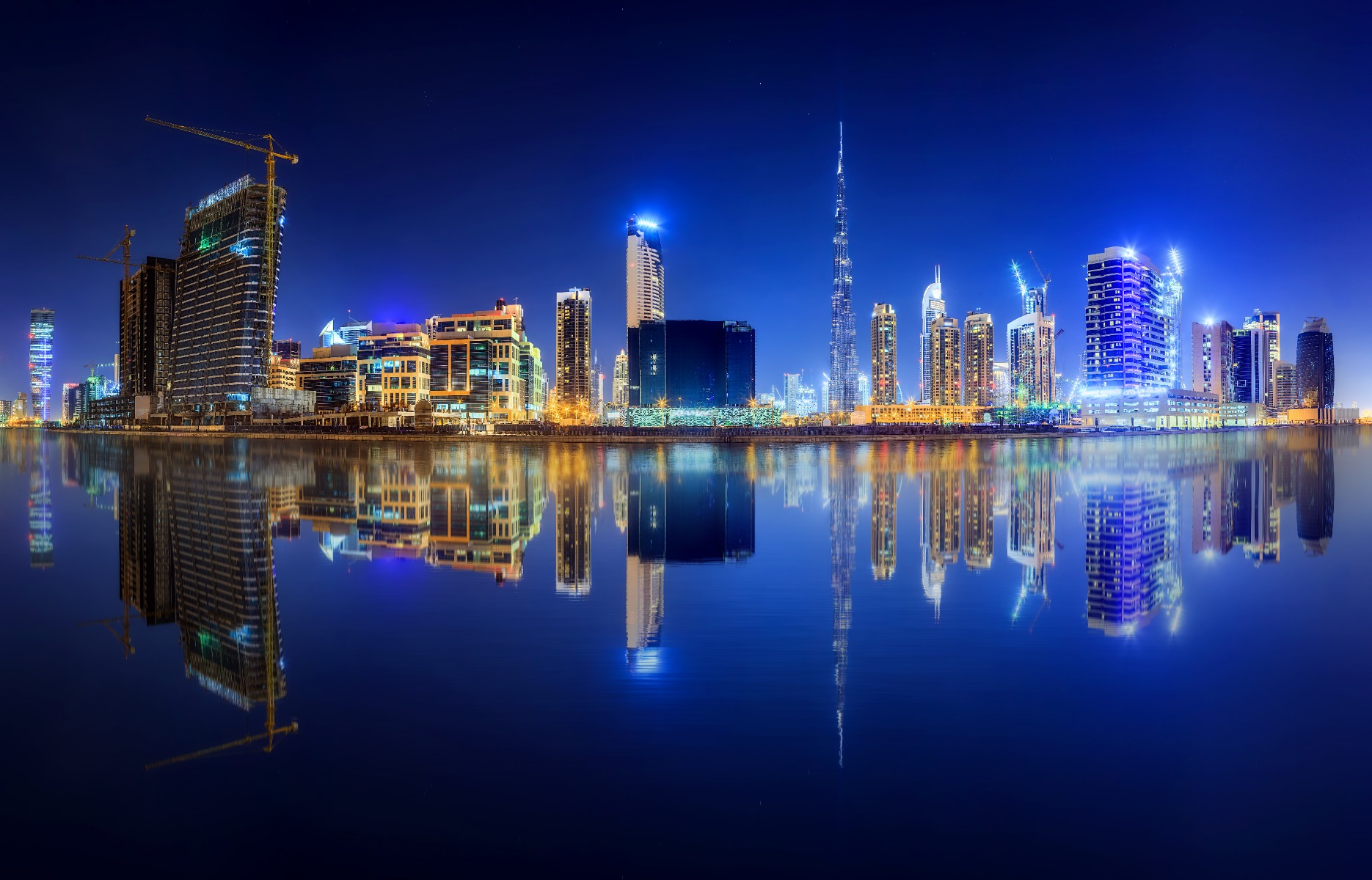 Papel De Parede Night View Of Dubai, Uae City Building 3d Wallpaper,living  Room Tv Wall Bedroom Wall Papers Home Decor Bar Mural - Wallpapers -  AliExpress
